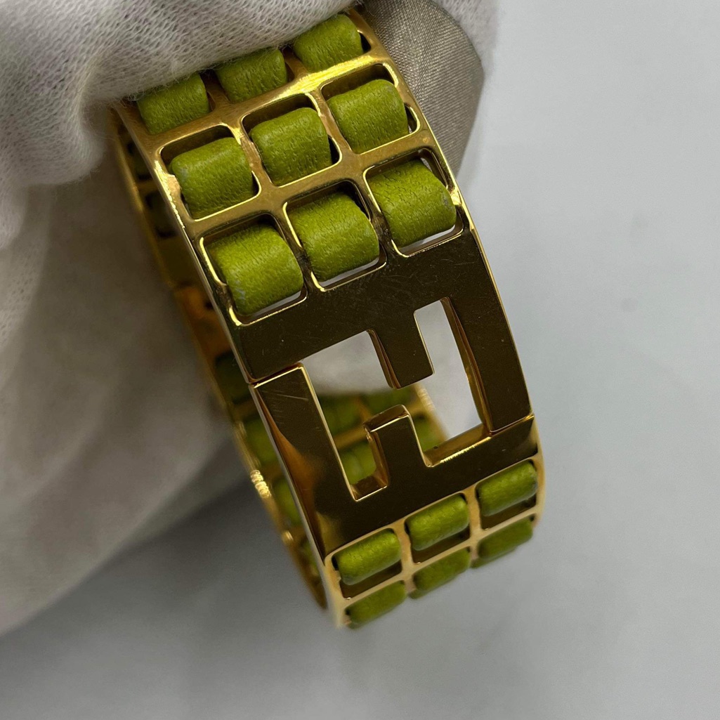 Fendi Bangle Bracelet Authentic 400$
